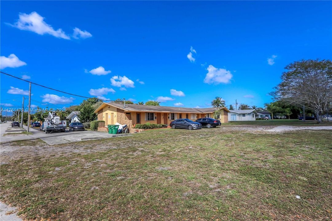 Recently Sold: $700,000 (0 beds, 0 baths, 3336 Square Feet)