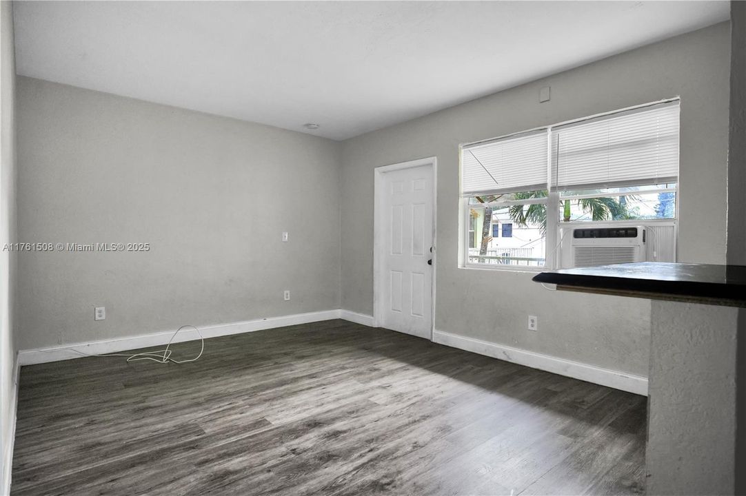 Recently Sold: $1,900,000 (0 beds, 0 baths, 7453 Square Feet)