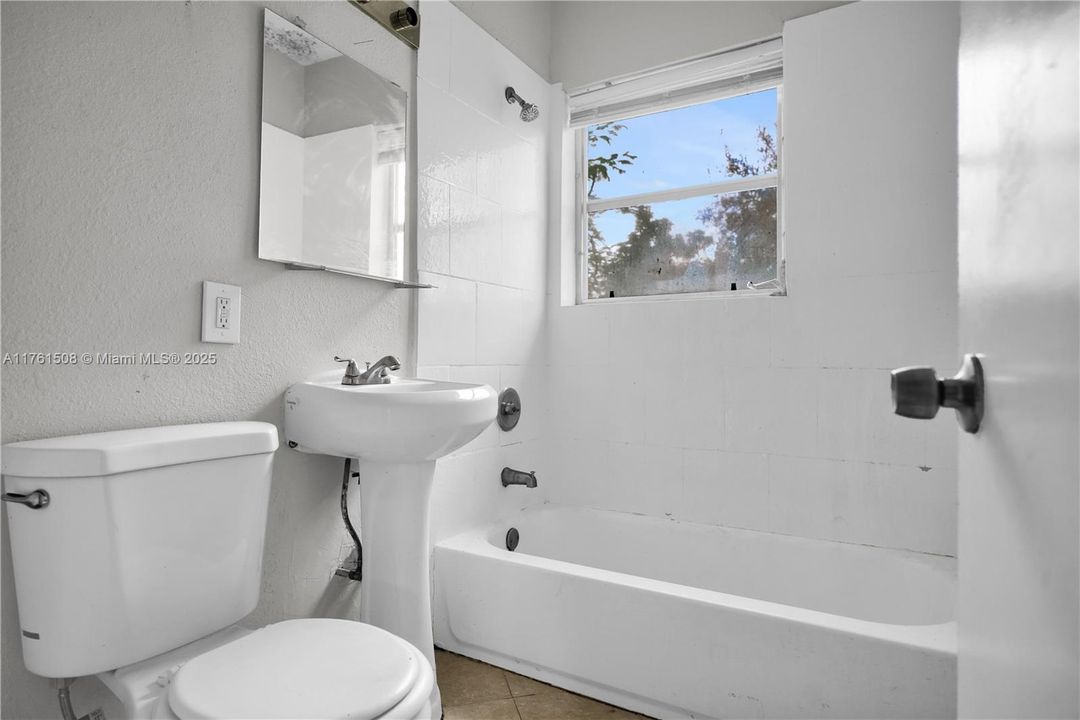 Recently Sold: $1,900,000 (0 beds, 0 baths, 7453 Square Feet)