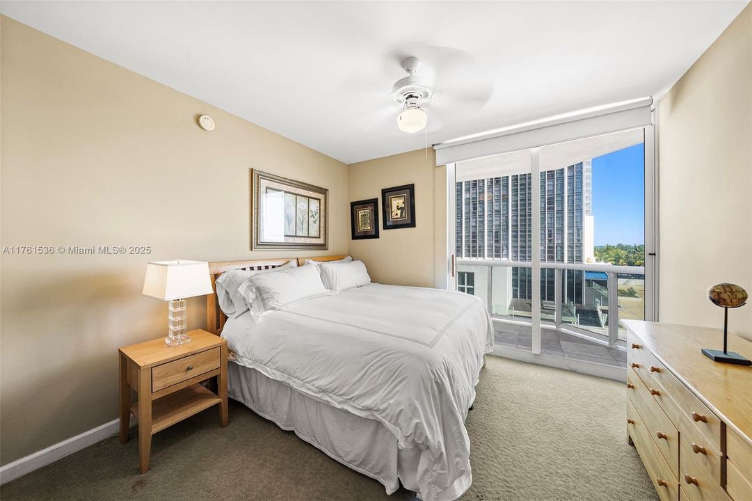 Active With Contract: $2,250,000 (3 beds, 3 baths, 1980 Square Feet)