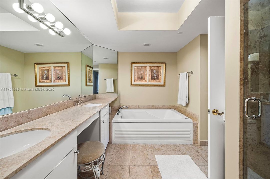 Active With Contract: $2,250,000 (3 beds, 3 baths, 1980 Square Feet)