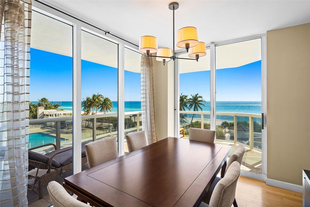 Active With Contract: $2,250,000 (3 beds, 3 baths, 1980 Square Feet)