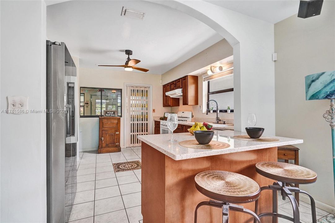 Recently Sold: $535,000 (3 beds, 2 baths, 1586 Square Feet)