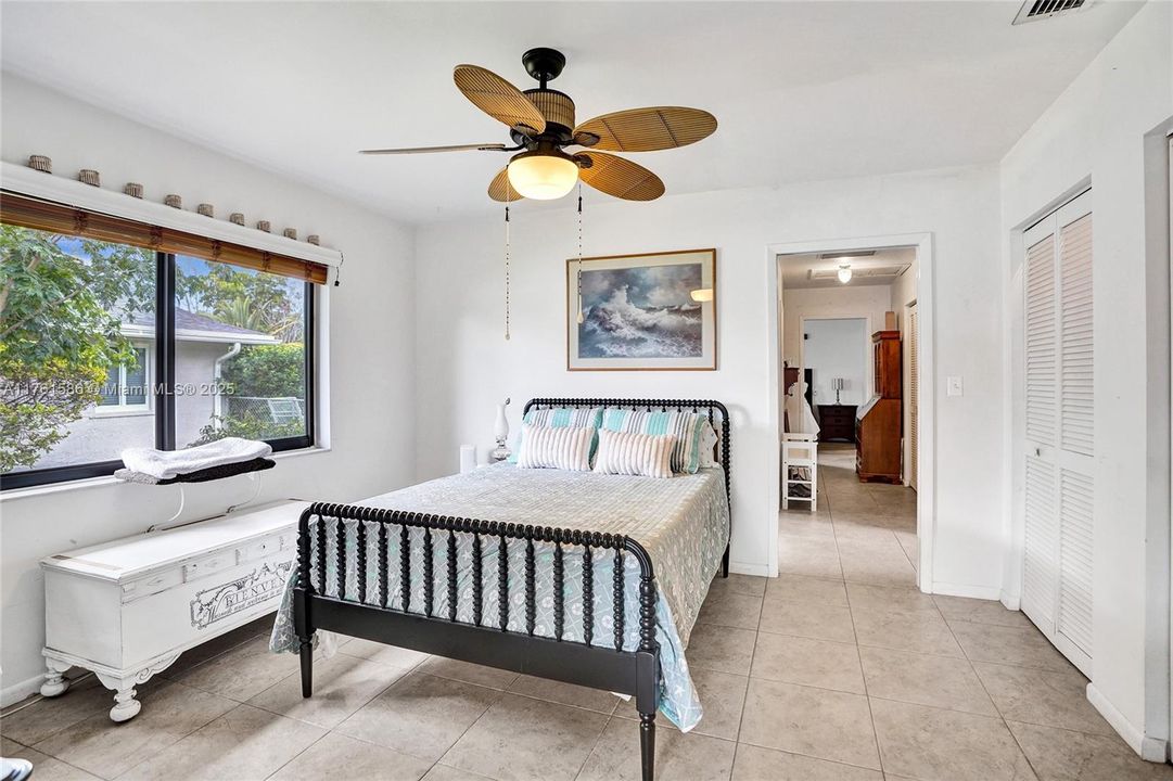 Recently Sold: $535,000 (3 beds, 2 baths, 1586 Square Feet)