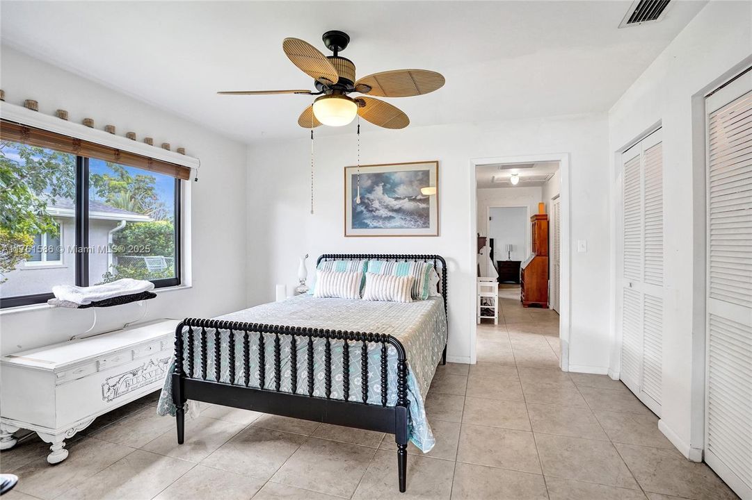Recently Sold: $535,000 (3 beds, 2 baths, 1586 Square Feet)