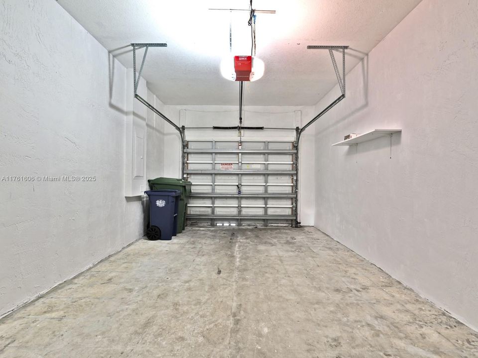 For Sale: $469,000 (2 beds, 2 baths, 1155 Square Feet)