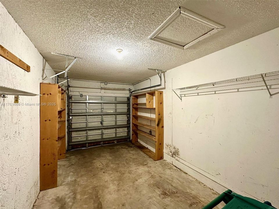 最近售出: $459,000 (3 贝兹, 2 浴室, 1205 平方英尺)