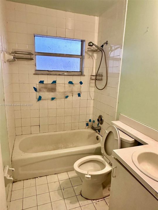 最近售出: $459,000 (3 贝兹, 2 浴室, 1205 平方英尺)