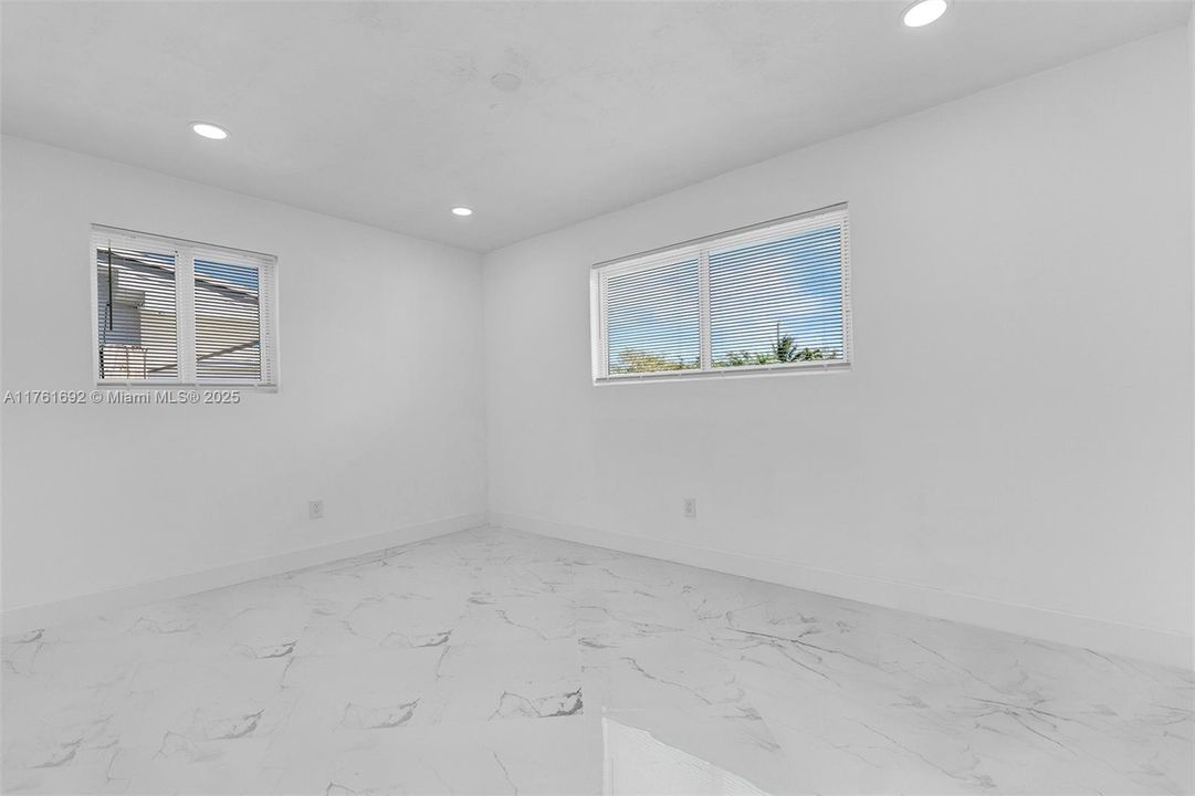 Recently Sold: $544,900 (3 beds, 2 baths, 1209 Square Feet)