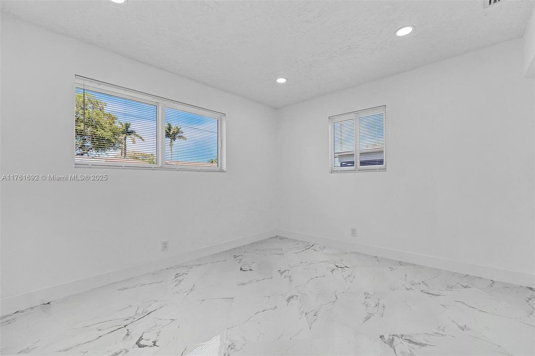 Recently Sold: $544,900 (3 beds, 2 baths, 1209 Square Feet)