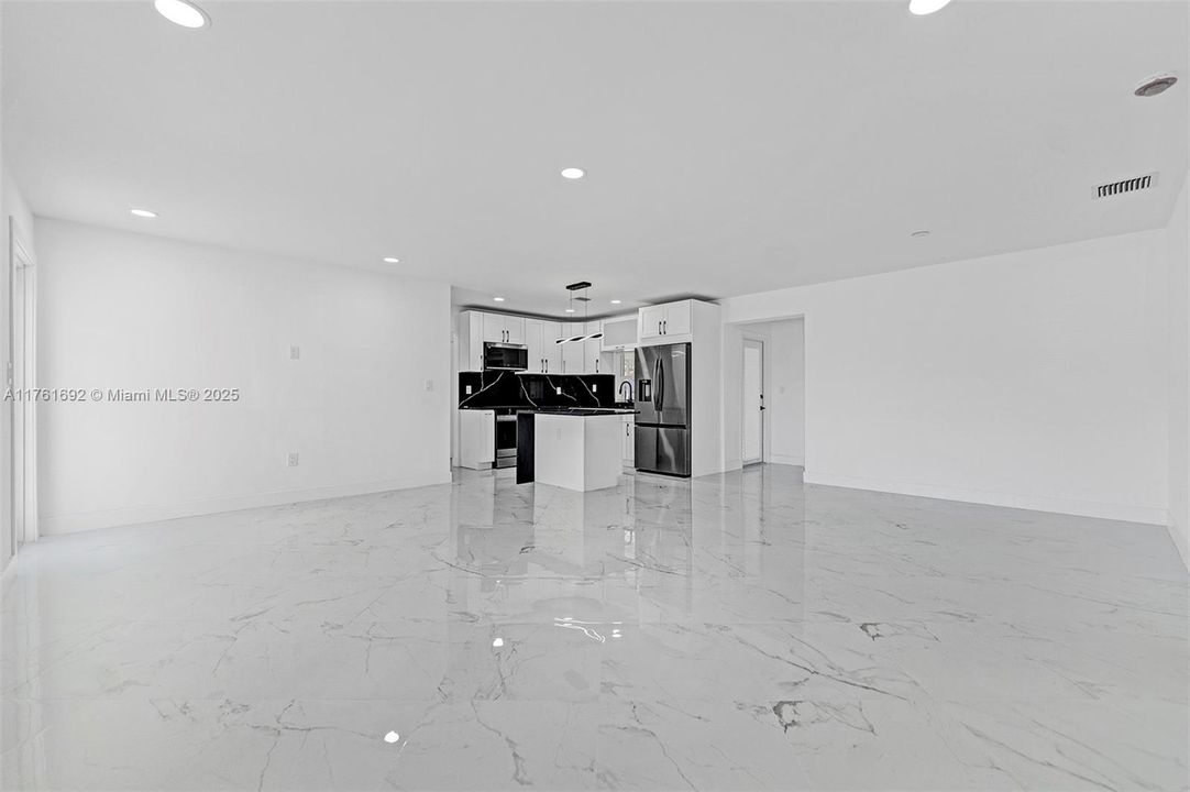 Recently Sold: $544,900 (3 beds, 2 baths, 1209 Square Feet)