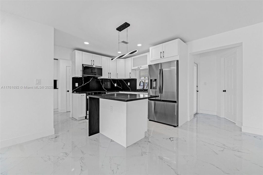 Recently Sold: $544,900 (3 beds, 2 baths, 1209 Square Feet)