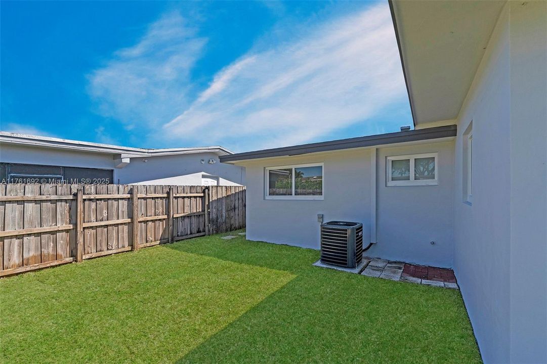 Recently Sold: $544,900 (3 beds, 2 baths, 1209 Square Feet)