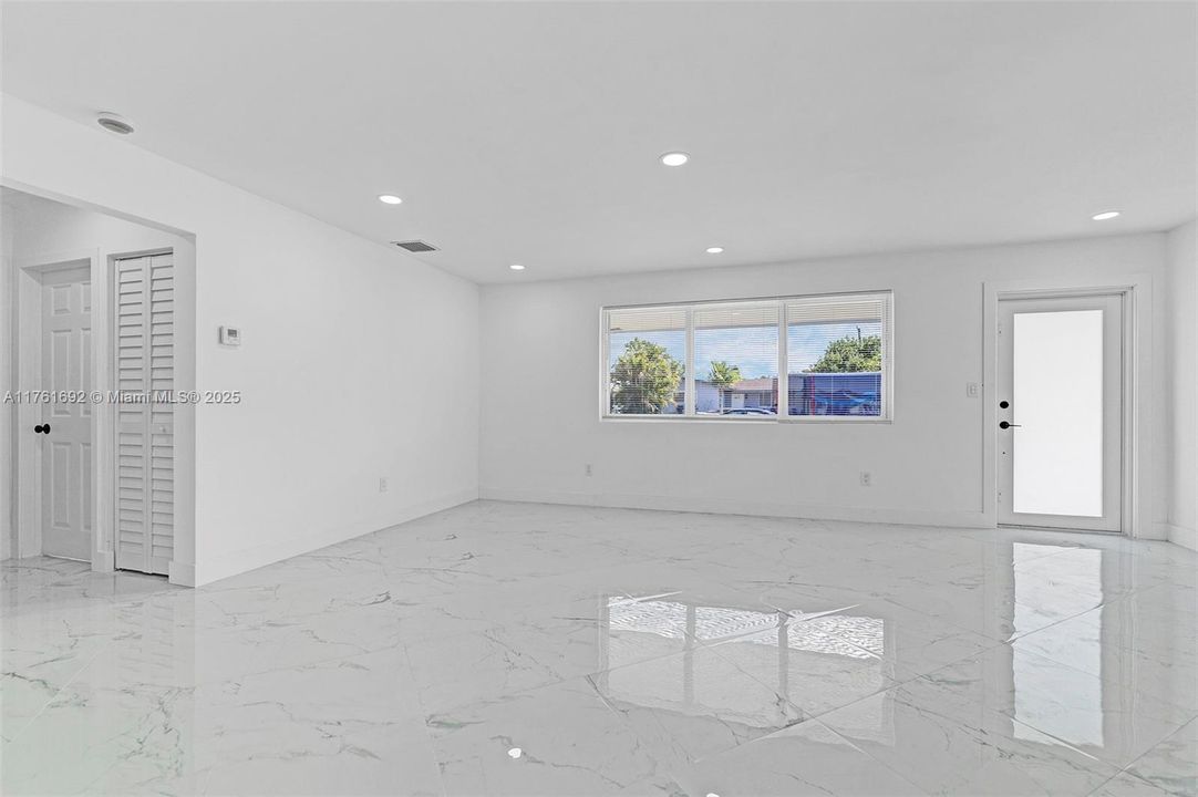 Recently Sold: $544,900 (3 beds, 2 baths, 1209 Square Feet)