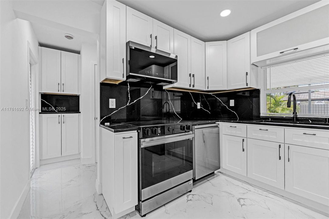 Recently Sold: $544,900 (3 beds, 2 baths, 1209 Square Feet)