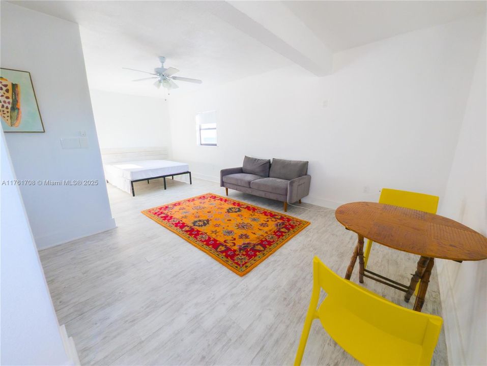 最近租的: $1,899 (0 贝兹, 1 浴室, 6071 平方英尺)