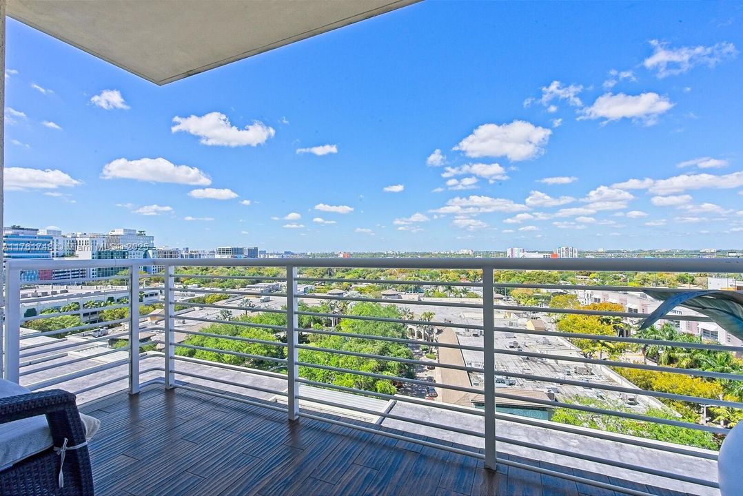 待售: $775,000 (2 贝兹, 2 浴室, 1146 平方英尺)