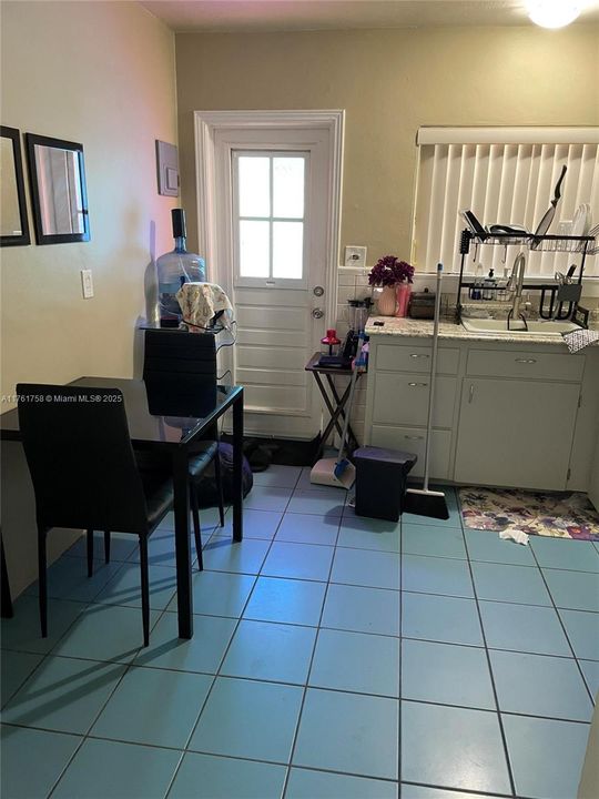 На продажу: $549,500 (0 спален, 0 ванн, 1427 Квадратных фут)