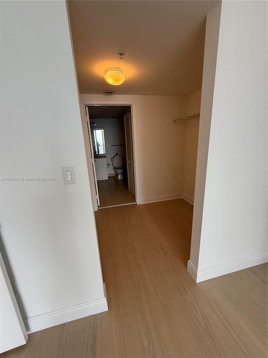 Recently Rented: $2,550 (1 beds, 1 baths, 825 Square Feet)