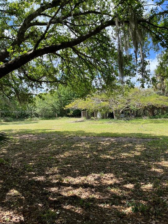 Vendido Recientemente: $615,000 (4 camas, 2 baños, 2192 Pies cuadrados)