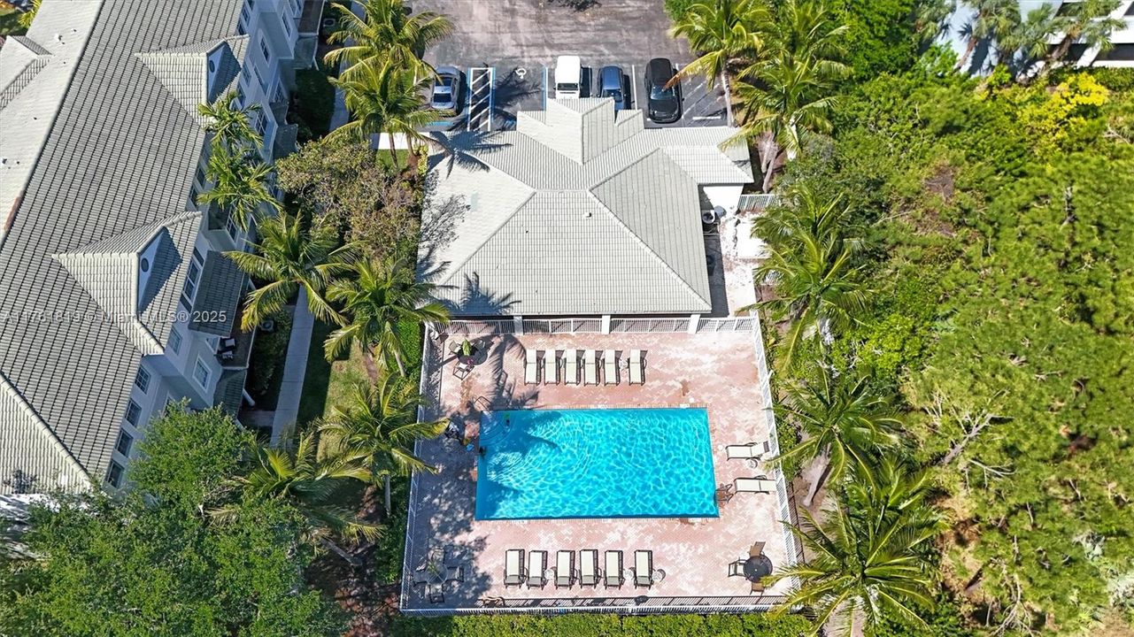 Недавно продано: $499,000 (3 спален, 2 ванн, 1669 Квадратных фут)