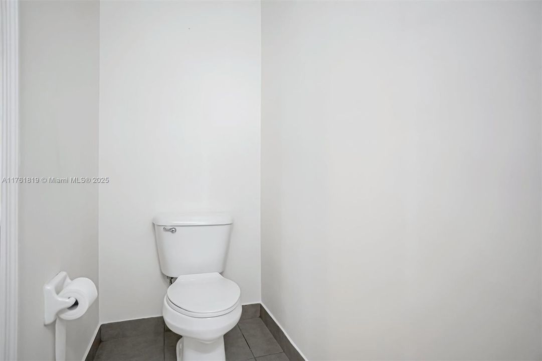 Недавно продано: $499,000 (3 спален, 2 ванн, 1669 Квадратных фут)