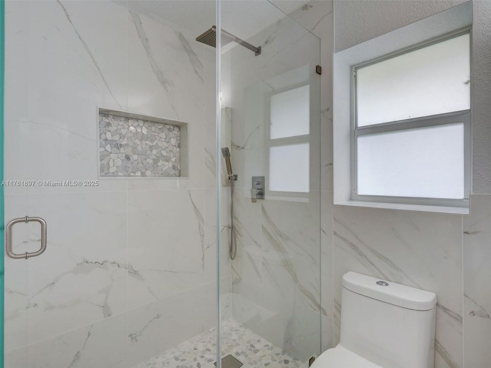 2nd Bathroom