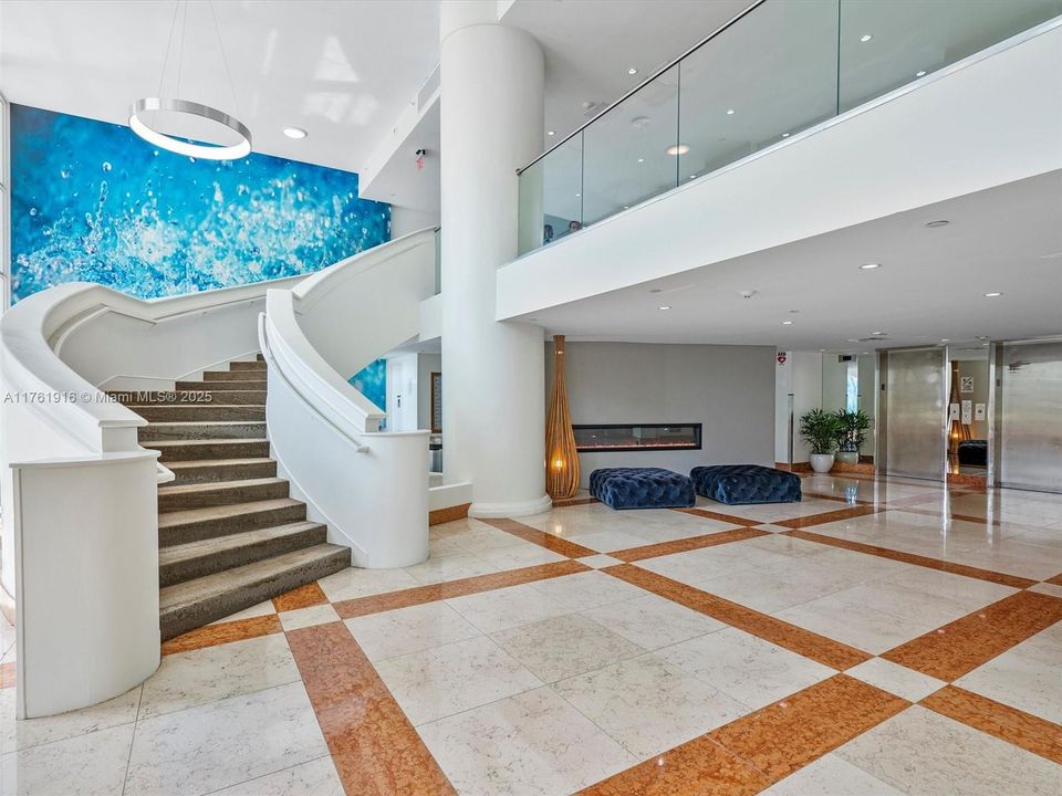 Vendido Recientemente: $559,770 (2 camas, 2 baños, 1335 Pies cuadrados)