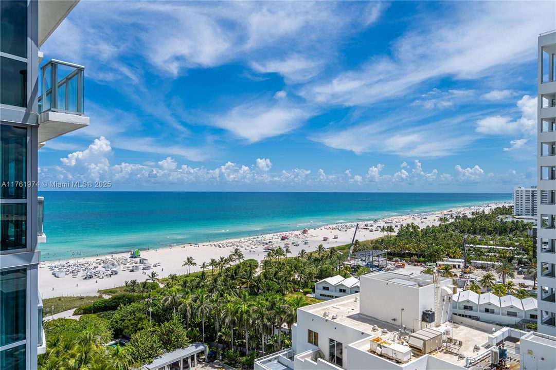 For Sale: $2,850,000 (2 beds, 2 baths, 1162 Square Feet)