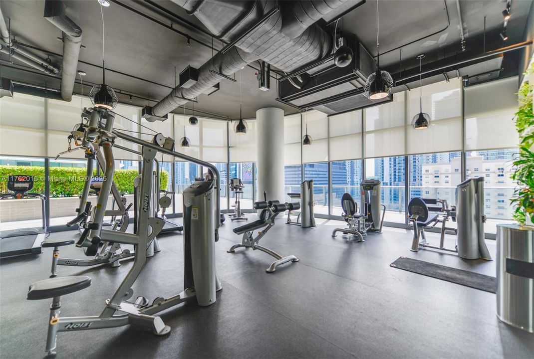 Active With Contract: $475,000 (1 beds, 1 baths, 620 Square Feet)