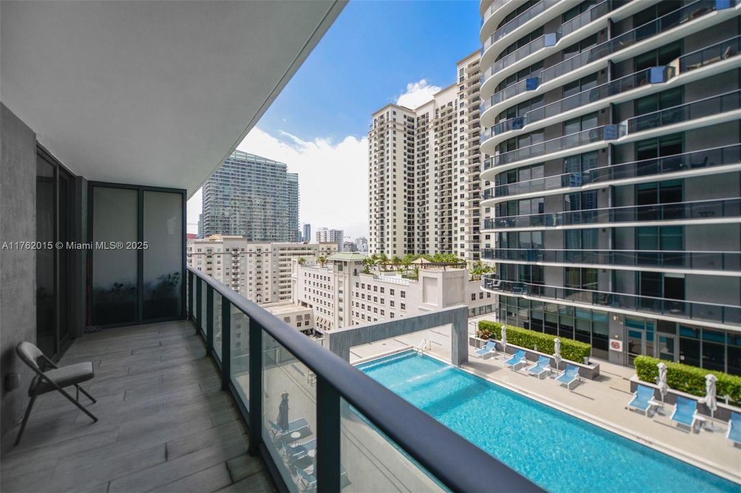 Active With Contract: $475,000 (1 beds, 1 baths, 620 Square Feet)