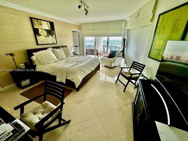 Recently Sold: $1,125,000 (2 beds, 2 baths, 1782 Square Feet)