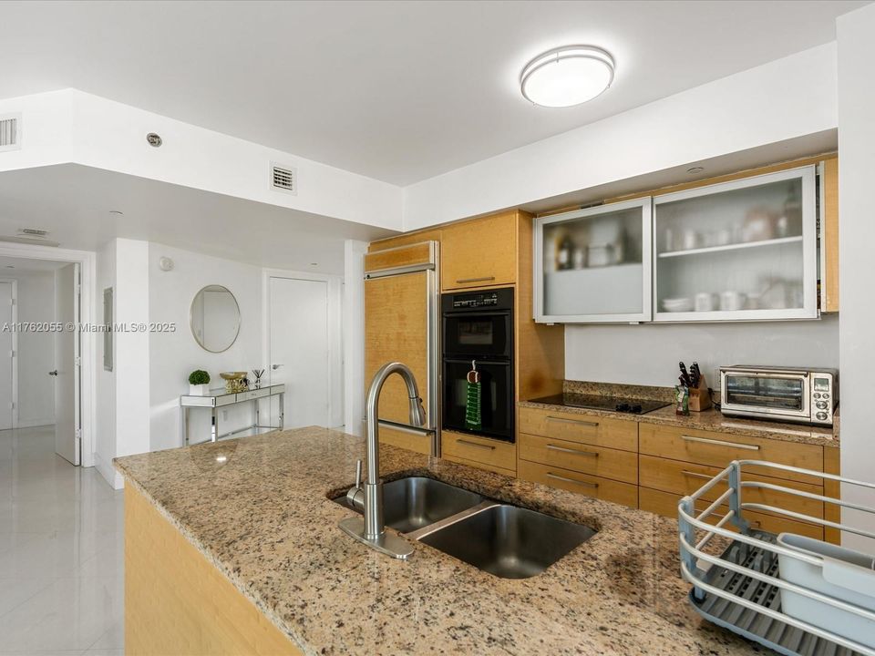 待售: $1,200,000 (2 贝兹, 2 浴室, 1458 平方英尺)