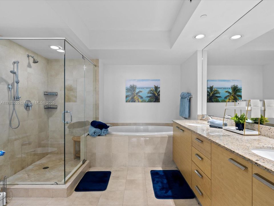 待售: $1,200,000 (2 贝兹, 2 浴室, 1458 平方英尺)