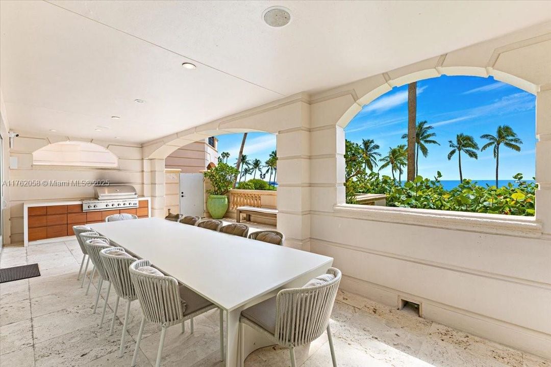 For Sale: $17,000,000 (6 beds, 6 baths, 4390 Square Feet)