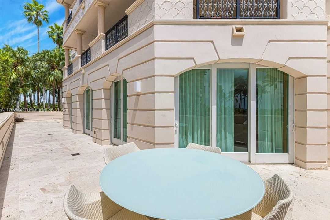 For Sale: $17,000,000 (6 beds, 6 baths, 4390 Square Feet)
