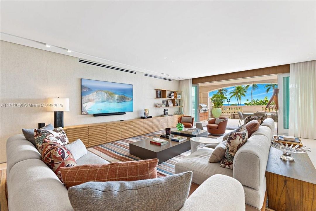 For Sale: $17,000,000 (6 beds, 6 baths, 4390 Square Feet)