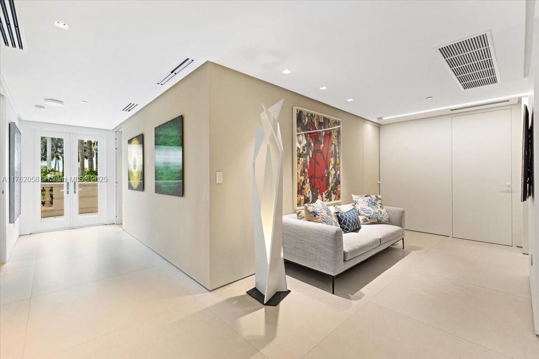 For Sale: $17,000,000 (6 beds, 6 baths, 4390 Square Feet)