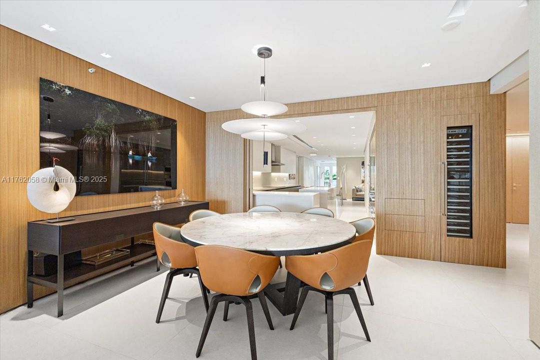 For Sale: $17,000,000 (6 beds, 6 baths, 4390 Square Feet)