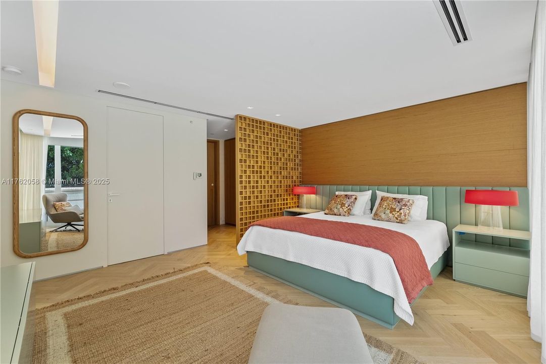 For Sale: $17,000,000 (6 beds, 6 baths, 4390 Square Feet)