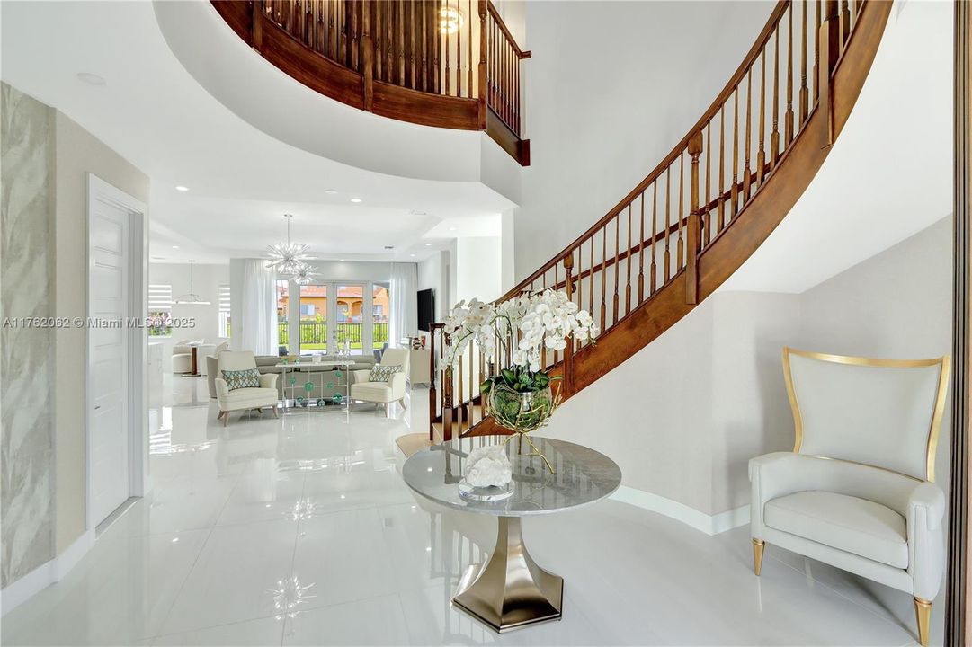 Recently Sold: $1,299,000 (5 beds, 5 baths, 3441 Square Feet)