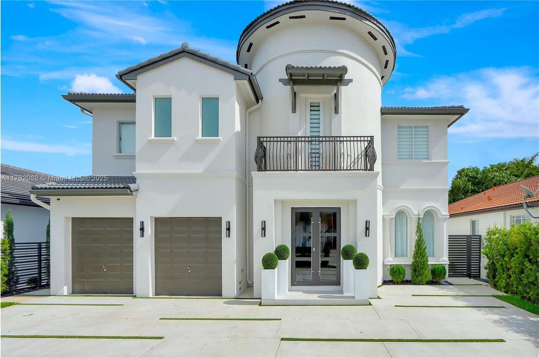 Recently Sold: $1,299,000 (5 beds, 5 baths, 3441 Square Feet)