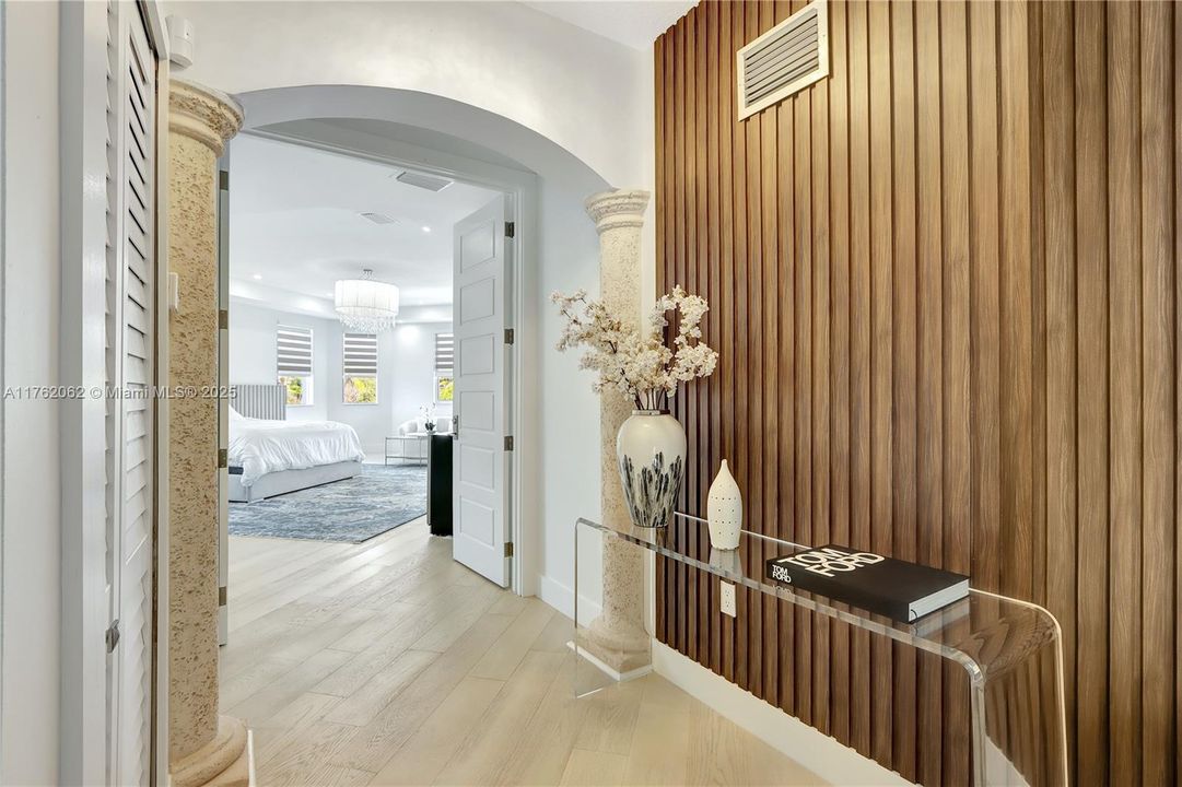 Recently Sold: $1,299,000 (5 beds, 5 baths, 3441 Square Feet)