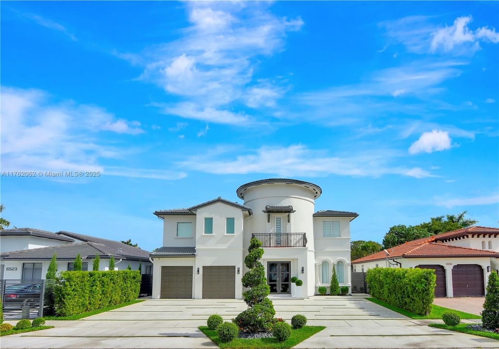 Recently Sold: $1,299,000 (5 beds, 5 baths, 3441 Square Feet)
