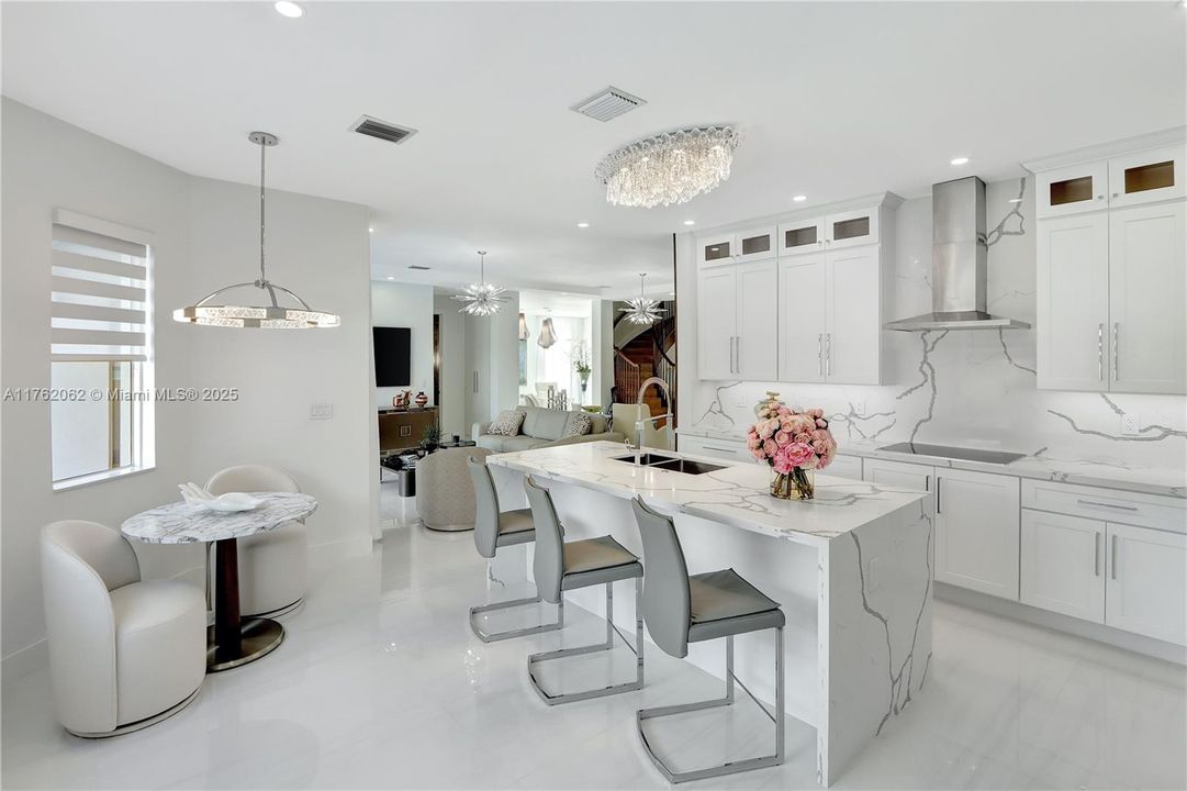 Recently Sold: $1,299,000 (5 beds, 5 baths, 3441 Square Feet)