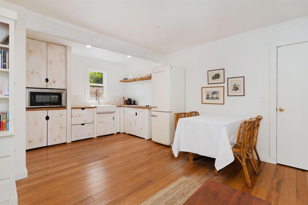 Guest Cottage Kitchen and Dining