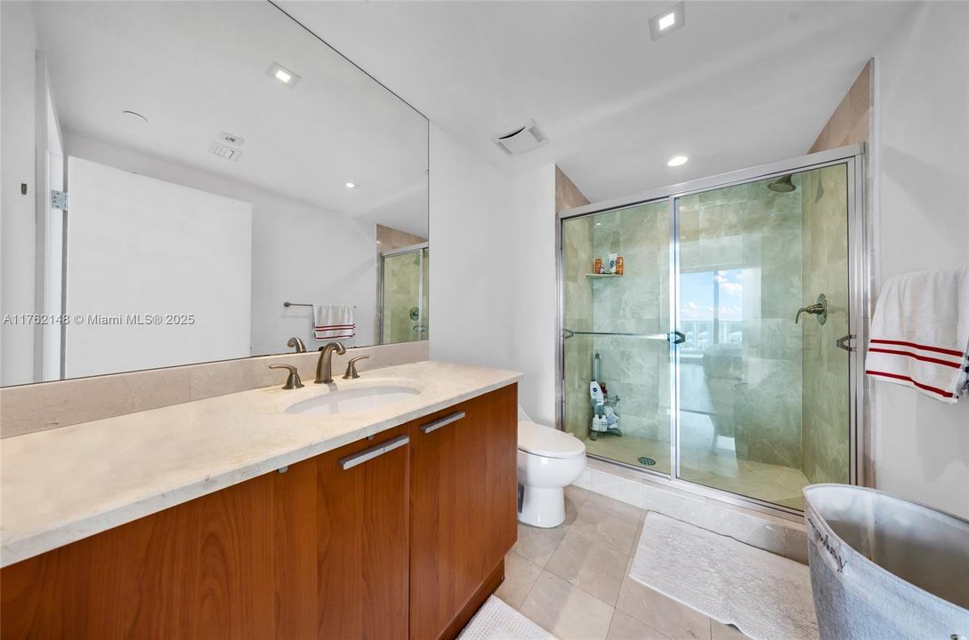 For Sale: $2,190,000 (4 beds, 4 baths, 3524 Square Feet)