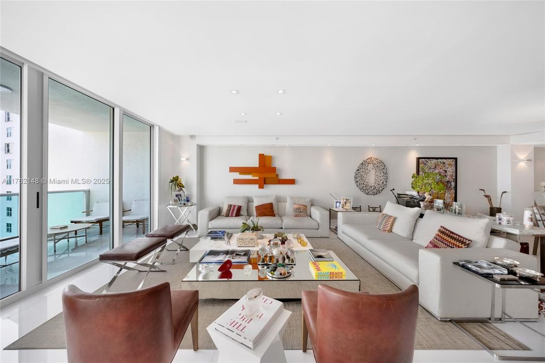 For Sale: $2,190,000 (4 beds, 4 baths, 3524 Square Feet)