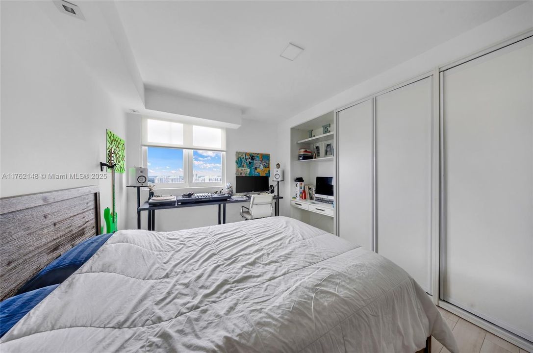 For Sale: $2,190,000 (4 beds, 4 baths, 3524 Square Feet)