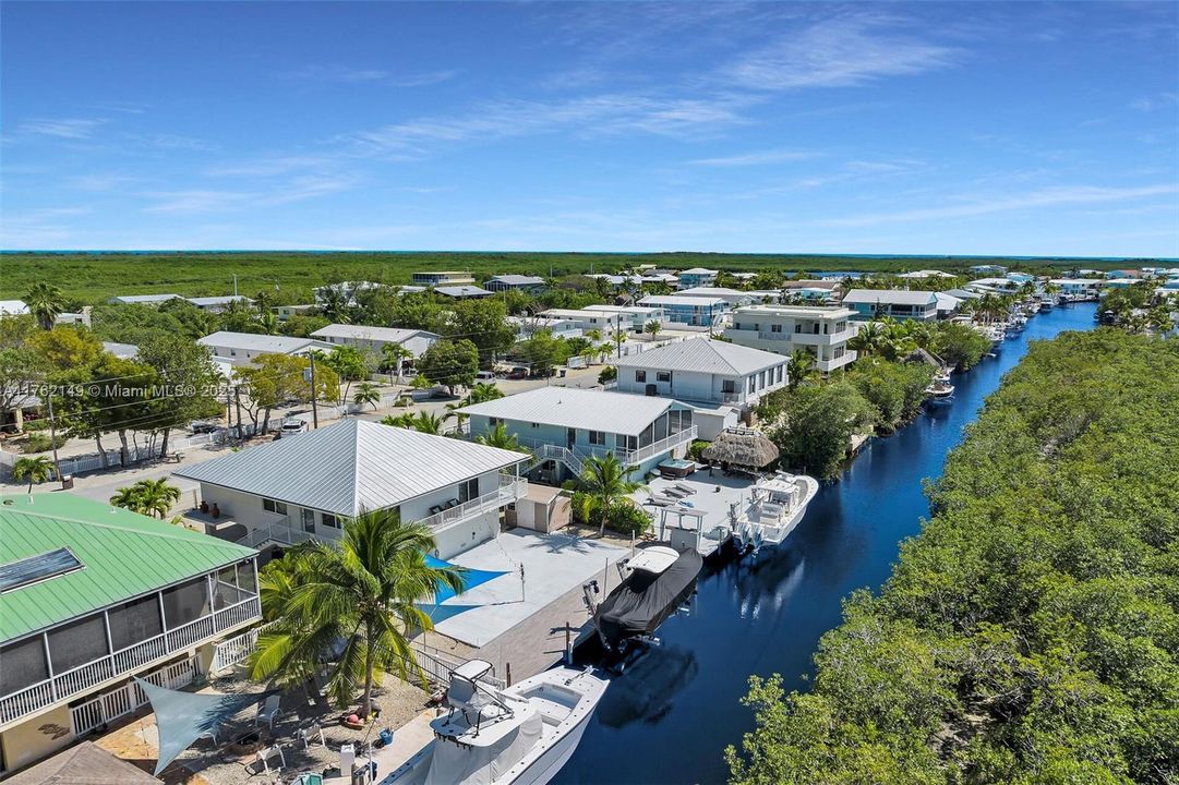 Recently Sold: $1,375,000 (3 beds, 2 baths, 1224 Square Feet)